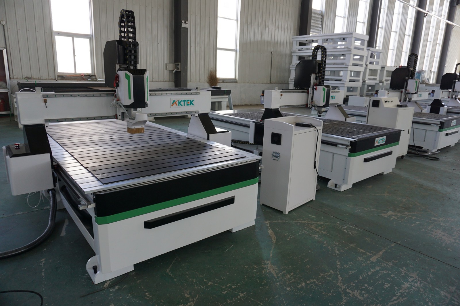 Automatic Wood CNC Router Door Furniture Making Machine Vacuum Adsorption Woodworking Table Carving Manufacturer Factory
